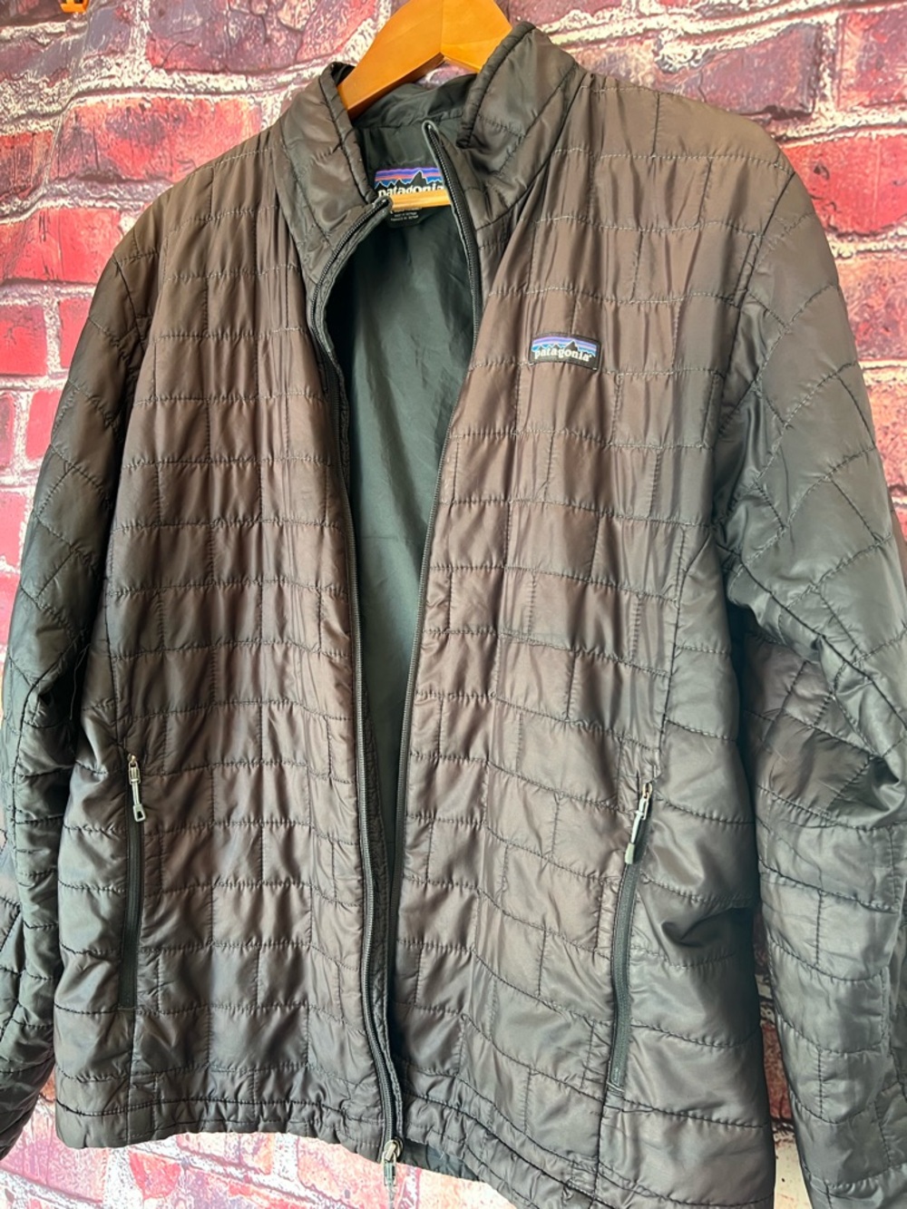 Patagonia Men's Nano Puff® Jacket (Worn Well) - Picture 2 of 8